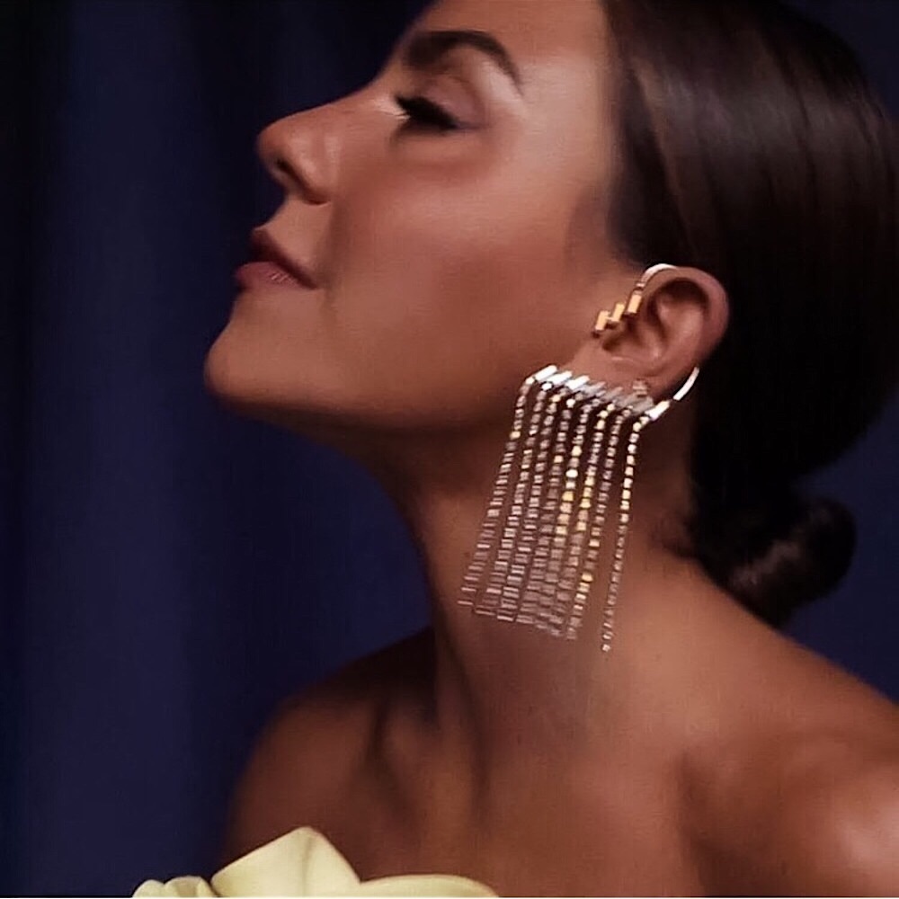 ⚜️[𝟯/$𝟯𝟴]⚜️Holo Long Silver Rhinestone Crawler Earrings NEW - Picture 3 of 8